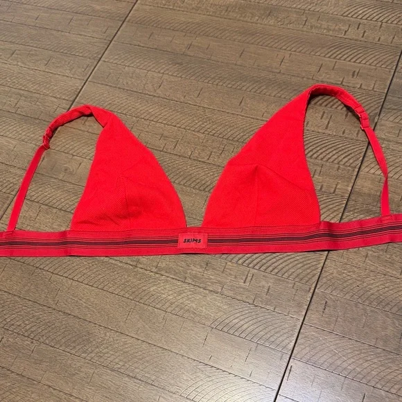 SKIMS Red Ribbed Bralette with Striped Band - Picture 2 of 5